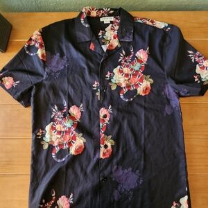 Mens Pacsun Floral and Snake Button Down Shirt Size Small